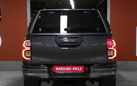 Toyota Hilux VIII, 2021 год, 4 998 000 рублей, 6 фотография