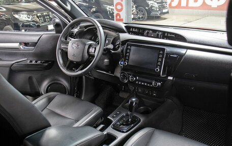 Toyota Hilux VIII, 2021 год, 4 998 000 рублей, 11 фотография