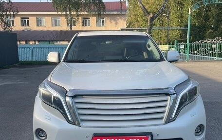 Toyota Land Cruiser Prado 150 рестайлинг 2, 2014 год, 3 000 000 рублей, 1 фотография