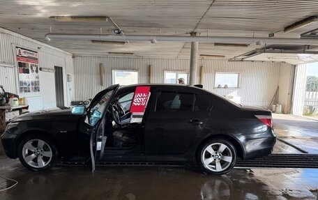 BMW 5 серия, 2006 год, 1 000 000 рублей, 3 фотография