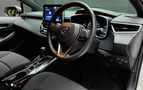 Toyota Corolla, 2021 год, 1 910 000 рублей, 16 фотография
