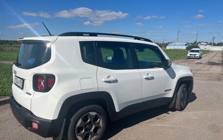 Jeep Renegade I рестайлинг, 2016 год, 1 560 000 рублей, 5 фотография