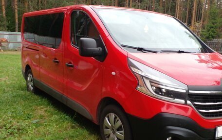 Renault Trafic, 2019 год, 3 600 000 рублей, 4 фотография