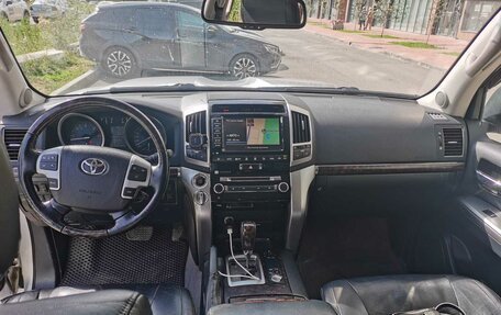 Toyota Land Cruiser 200, 2013 год, 3 400 000 рублей, 5 фотография