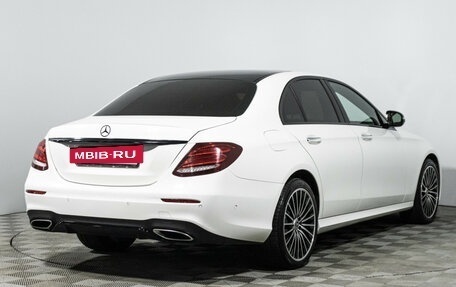 Mercedes-Benz E-Класс, 2019 год, 2 899 898 рублей, 5 фотография