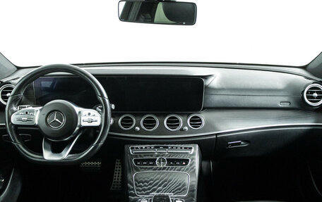 Mercedes-Benz E-Класс, 2019 год, 2 899 898 рублей, 13 фотография