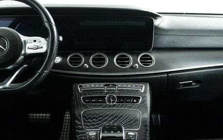Mercedes-Benz E-Класс, 2019 год, 2 899 898 рублей, 14 фотография