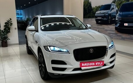 Jaguar F-Pace, 2018 год, 3 450 000 рублей, 4 фотография