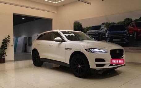 Jaguar F-Pace, 2018 год, 3 450 000 рублей, 10 фотография