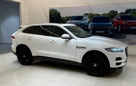 Jaguar F-Pace, 2018 год, 3 450 000 рублей, 19 фотография