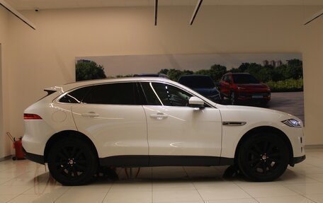 Jaguar F-Pace, 2018 год, 3 450 000 рублей, 23 фотография