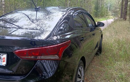 Hyundai Solaris II рестайлинг, 2017 год, 1 100 000 рублей, 6 фотография