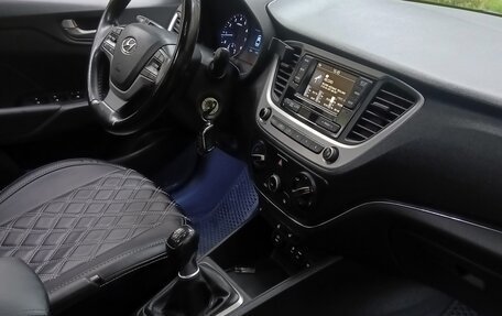 Hyundai Solaris II рестайлинг, 2017 год, 1 100 000 рублей, 12 фотография