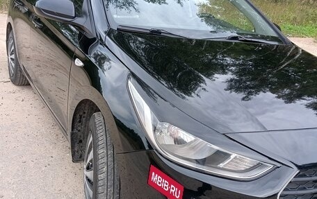 Hyundai Solaris II рестайлинг, 2017 год, 1 100 000 рублей, 9 фотография