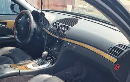 Mercedes-Benz E-Класс, 2005 год, 1 150 000 рублей, 9 фотография