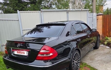 Mercedes-Benz E-Класс, 2005 год, 1 150 000 рублей, 3 фотография