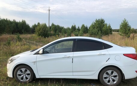 Hyundai Solaris II рестайлинг, 2016 год, 1 150 000 рублей, 2 фотография