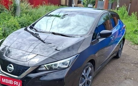 Nissan Leaf II, 2019 год, 1 650 000 рублей, 1 фотография