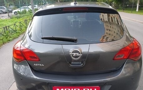 Opel Astra J, 2011 год, 750 000 рублей, 3 фотография