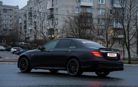 Mercedes-Benz E-Класс AMG, 2018 год, 7 350 000 рублей, 5 фотография