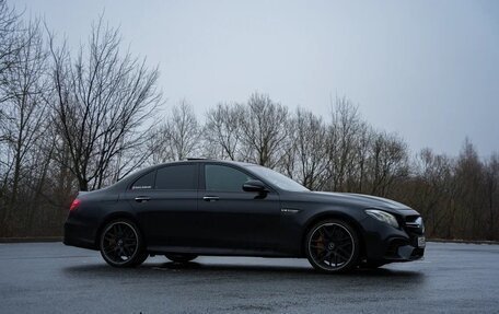 Mercedes-Benz E-Класс AMG, 2018 год, 7 350 000 рублей, 3 фотография
