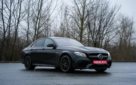 Mercedes-Benz E-Класс AMG, 2018 год, 7 350 000 рублей, 2 фотография