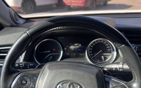 Toyota Camry, 2018 год, 2 400 000 рублей, 17 фотография