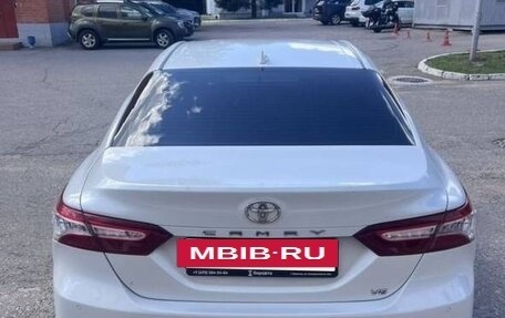 Toyota Camry, 2018 год, 2 400 000 рублей, 14 фотография