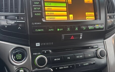 Toyota Land Cruiser 200, 2010 год, 2 799 000 рублей, 2 фотография