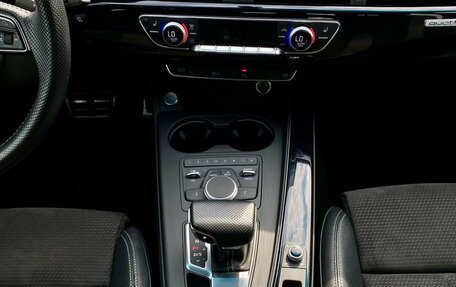 Audi A4, 2018 год, 2 319 000 рублей, 15 фотография