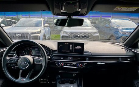 Audi A4, 2018 год, 2 319 000 рублей, 11 фотография