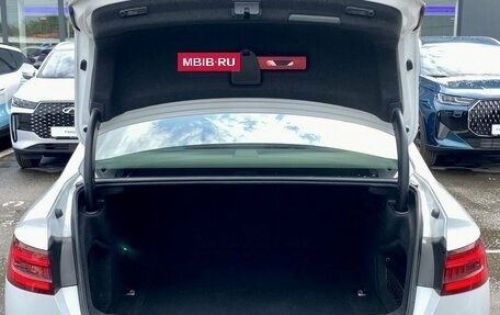 Audi A4, 2018 год, 2 319 000 рублей, 10 фотография