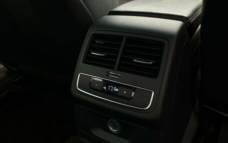 Audi A4, 2018 год, 2 319 000 рублей, 23 фотография