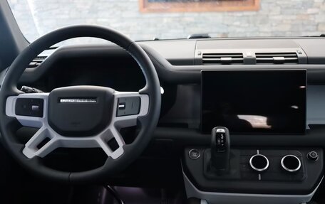 Land Rover Defender II, 2025 год, 9 000 000 рублей, 8 фотография