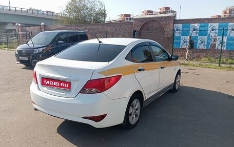 Hyundai Solaris II рестайлинг, 2014 год, 430 000 рублей, 1 фотография