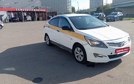 Hyundai Solaris II рестайлинг, 2014 год, 430 000 рублей, 2 фотография
