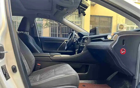 Lexus RX IV рестайлинг, 2021 год, 3 770 000 рублей, 8 фотография