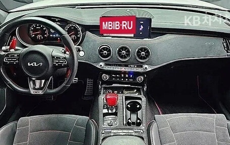 KIA Stinger I, 2021 год, 2 500 060 рублей, 8 фотография