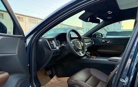 Volvo S60 III, 2021 год, 1 900 202 рублей, 32 фотография