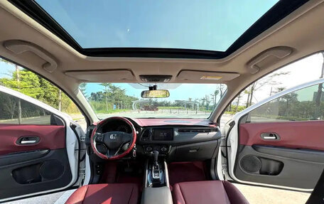 Honda Vezel, 2021 год, 1 590 000 рублей, 10 фотография