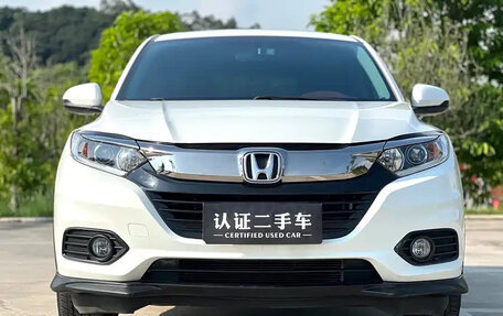 Honda Vezel, 2021 год, 1 590 000 рублей, 2 фотография