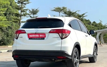 Honda Vezel, 2021 год, 1 590 000 рублей, 4 фотография