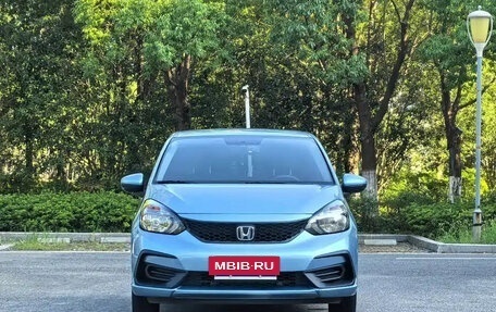 Honda Fit, 2022 год, 1 050 000 рублей, 2 фотография