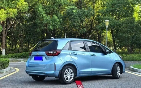 Honda Fit, 2022 год, 1 050 000 рублей, 4 фотография