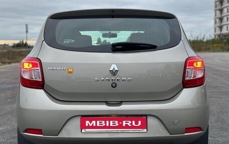 Renault Sandero II рестайлинг, 2015 год, 935 000 рублей, 9 фотография