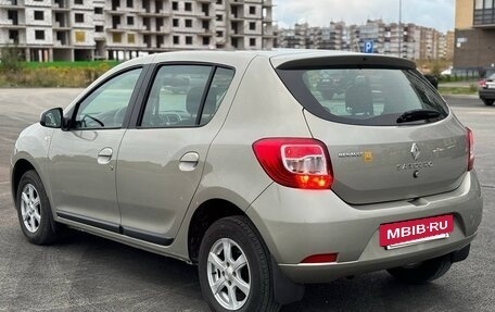 Renault Sandero II рестайлинг, 2015 год, 935 000 рублей, 3 фотография