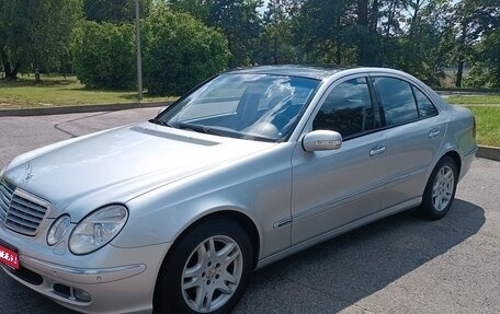 Mercedes-Benz E-Класс, 2005 год, 1 100 000 рублей, 1 фотография