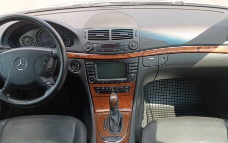 Mercedes-Benz E-Класс, 2005 год, 1 100 000 рублей, 12 фотография