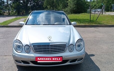Mercedes-Benz E-Класс, 2005 год, 1 100 000 рублей, 2 фотография