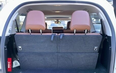 Toyota Land Cruiser Prado 150 рестайлинг 2, 2022 год, 3 150 000 рублей, 28 фотография